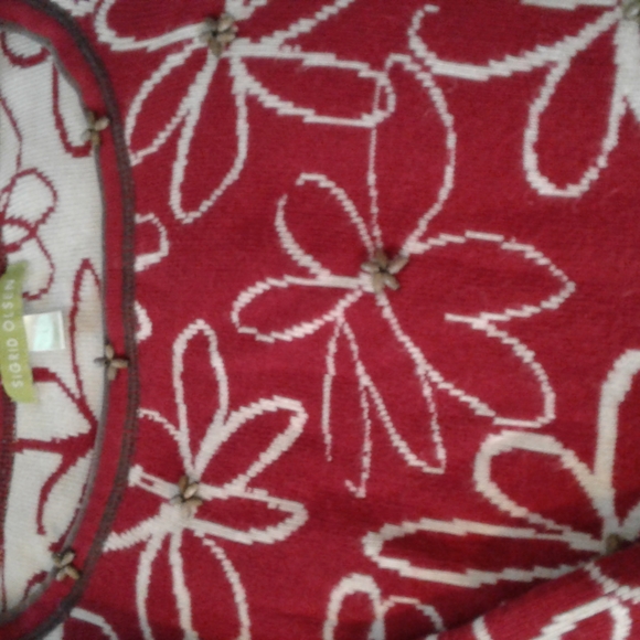 Sigrid Olsen Red and Tan Sweater with Beading in the middle of the Flowers. - Picture 7 of 7